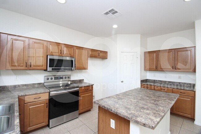 9425 W Raymond St Tolleson, AZ 85353 photo 3