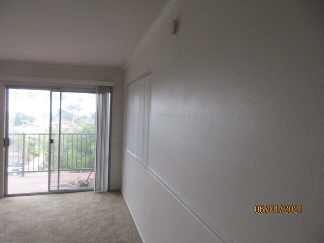 804 Loring St San Diego, CA 92109 photo 4