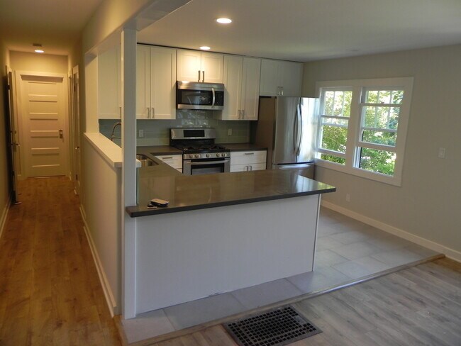 923 Bridgeway Sausalito, CA 94965 photo 5