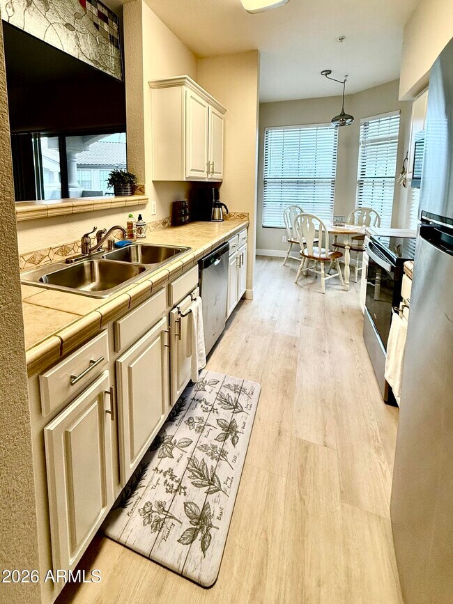 14950 W Mountain View Blvd Surprise, AZ 85374 photo 4