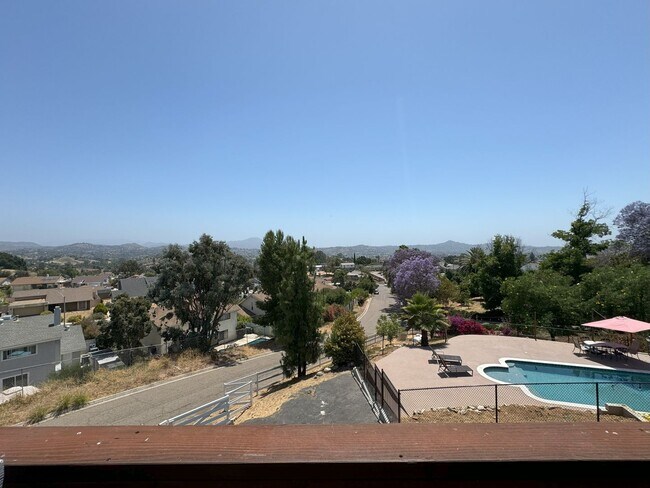 7952 Sterling Dr El Cajon, CA 92021 photo 3