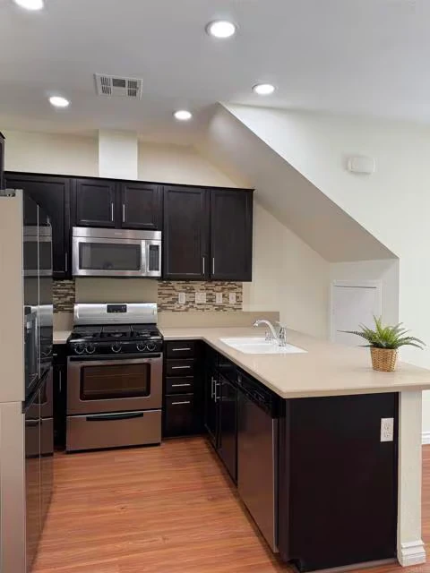 1381 Caminito Veranza Chula Vista, CA 91915 photo 4