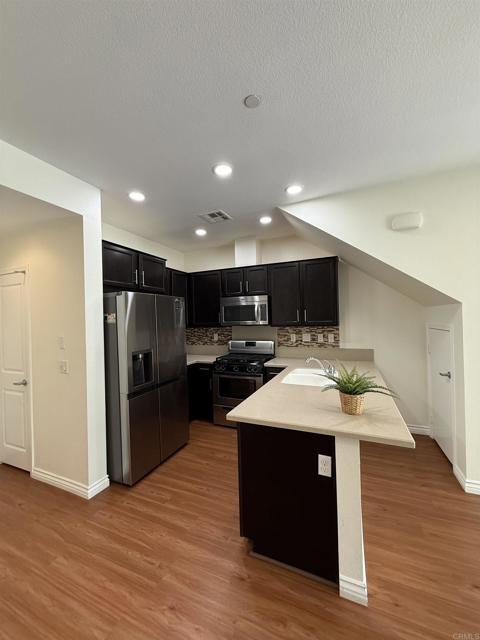 1381 Caminito Veranza Chula Vista, CA 91915 photo 2