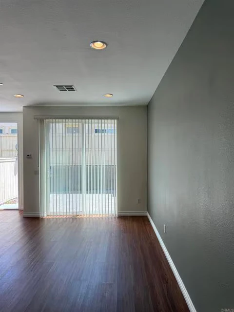 1381 Caminito Veranza Chula Vista, CA 91915 photo 5