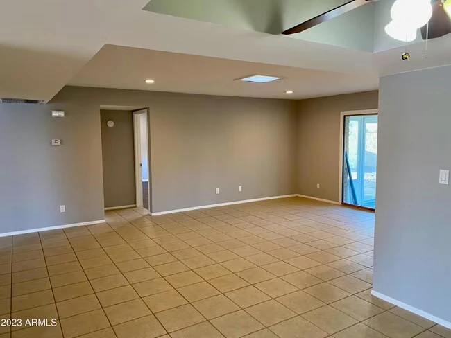 5714 W Carol Ann Way Glendale, AZ 85306 photo 4