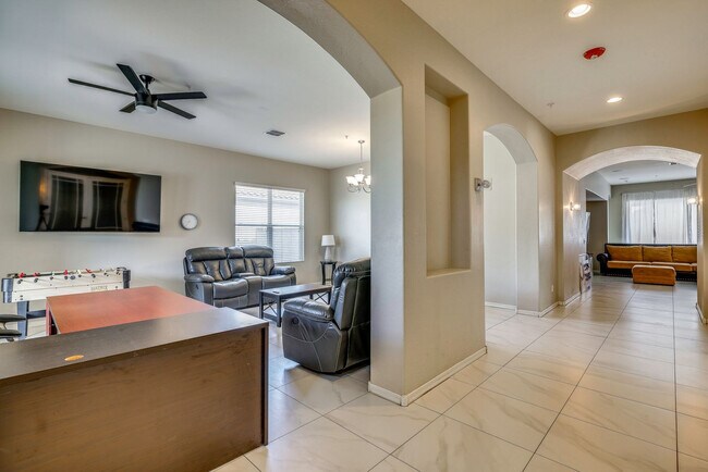 22264 E Pecan Ln photo 4