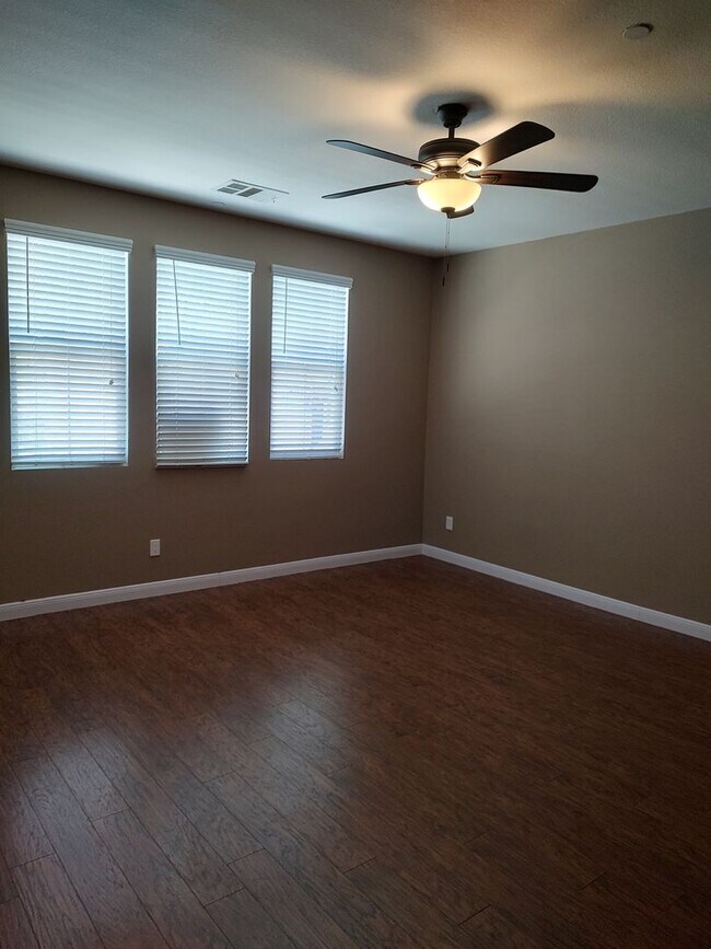28301 Socorro St Murrieta, CA 92563 photo 4