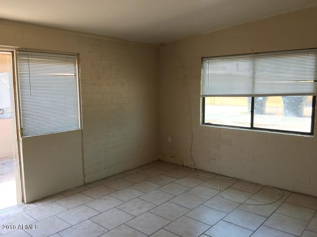 7106 N 68th Ave Glendale, AZ 85303 photo 4