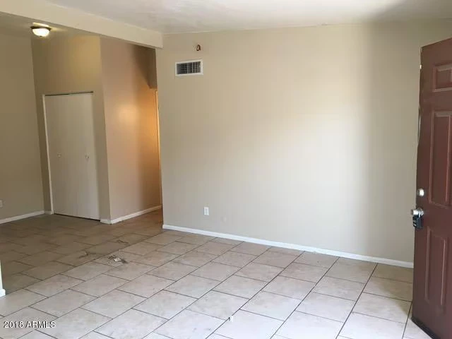 7106 N 68th Ave Glendale, AZ 85303 photo 5