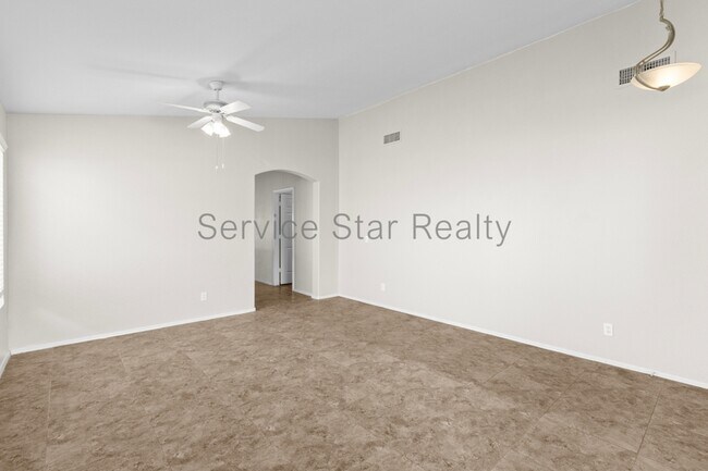 18327 N 147th Dr Surprise, AZ 85374 photo 4