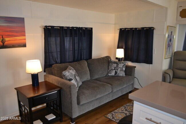 1371 West St Apache Junction, AZ 85119 photo 3