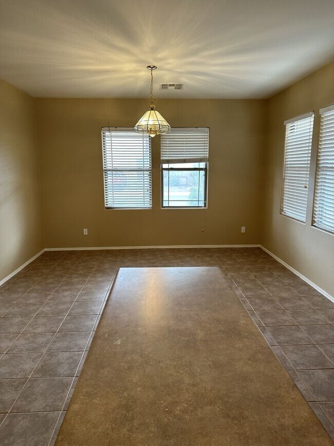 44456 W Eddie Way Maricopa, AZ 85138 photo 3