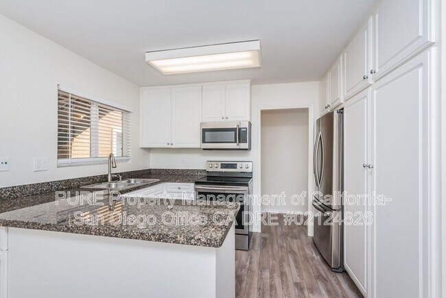 17129 W Bernardo Dr San Diego, CA 92127