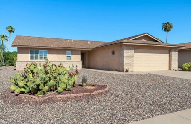 1032 Leisure World Mesa, AZ 85206 photo 2