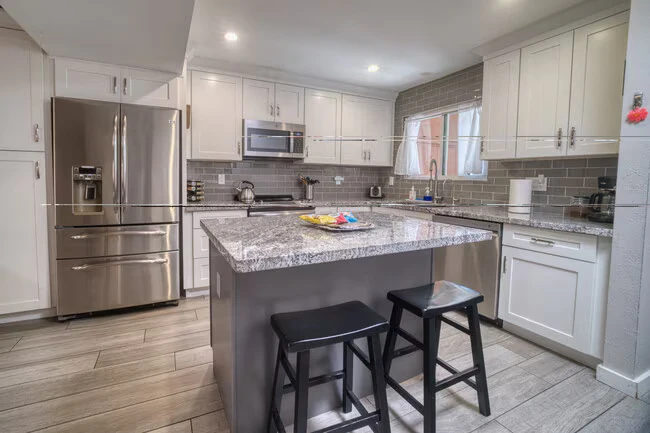 3209 S College Ave Tempe, AZ 85282 photo 3