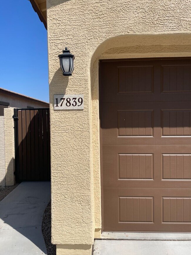 17839 W Chuckwalla Canyon Rd Goodyear, AZ 85338 photo 5