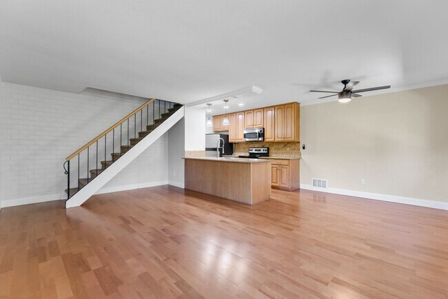1355 42nd Ave Capitola, CA 95010 photo 4