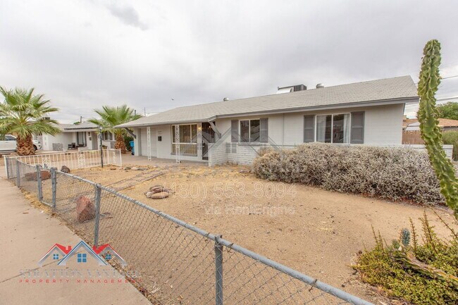 2602 W Columbine Dr Phoenix, AZ 85029 photo 3