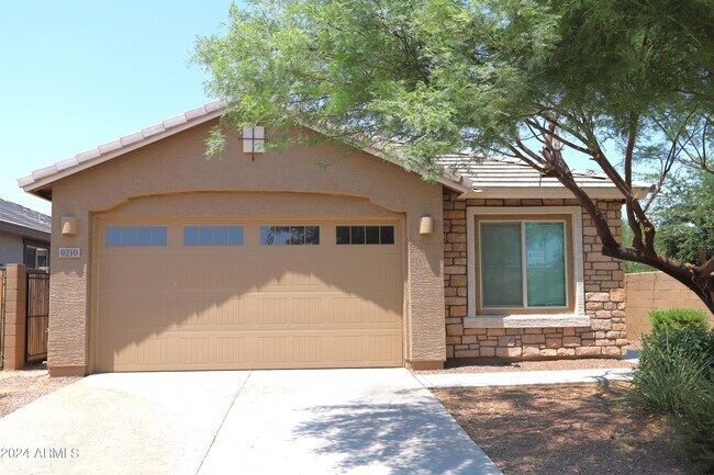 9210 W Willow Bend Ln photo 2