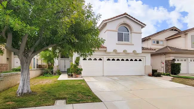 12138 Wooded Vista Ln San Diego, CA 92128