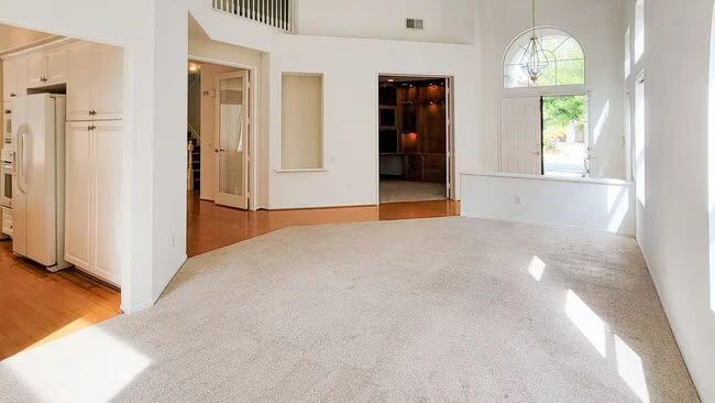 12138 Wooded Vista Ln San Diego, CA 92128 photo 4