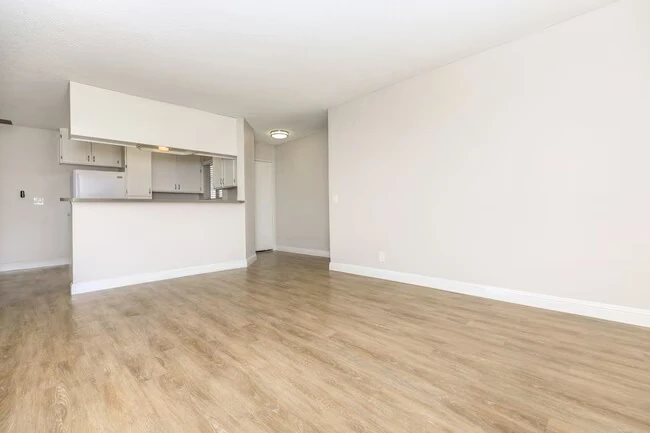 Valley Breeze Apartments photo 5