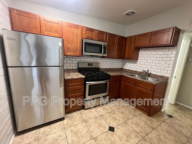 906 S Mariana St Tempe, AZ 85281 photo 3