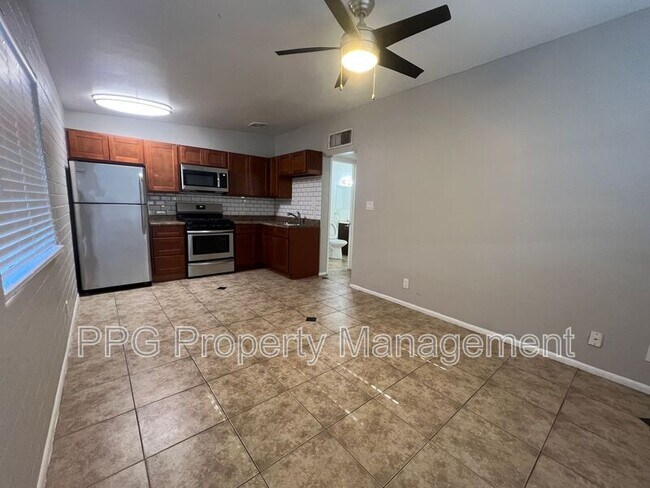 906 S Mariana St Tempe, AZ 85281 photo 2