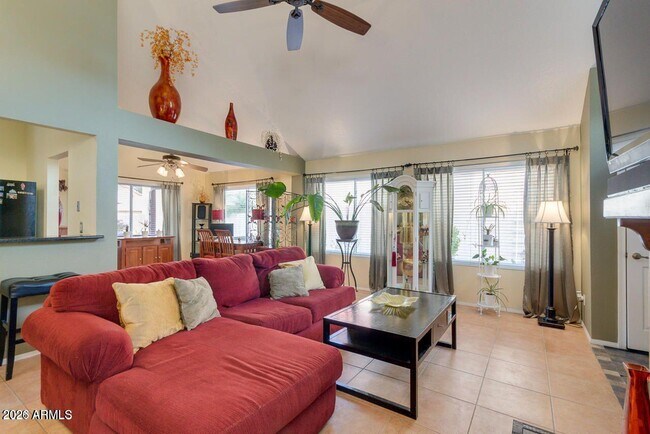 1830 E Citation Ln Tempe, AZ 85284 photo 4