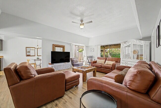 4525 N 66th St Scottsdale, AZ 85251 photo 3