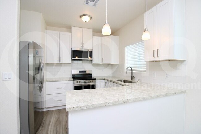 1306 E Purdue Ave Phoenix, AZ 85020 photo 4