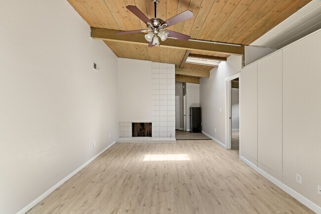 4902 54th St San Diego, CA 92115 photo 3