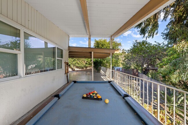 4902 54th St San Diego, CA 92115 photo 2