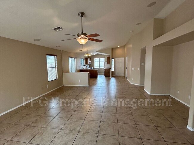 10152 W Veliana Way Tolleson, AZ 85353 photo 5
