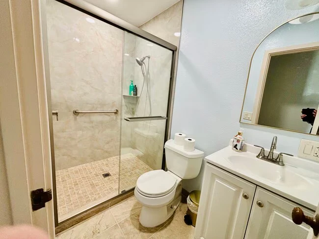 19 Gonzales St photo 3