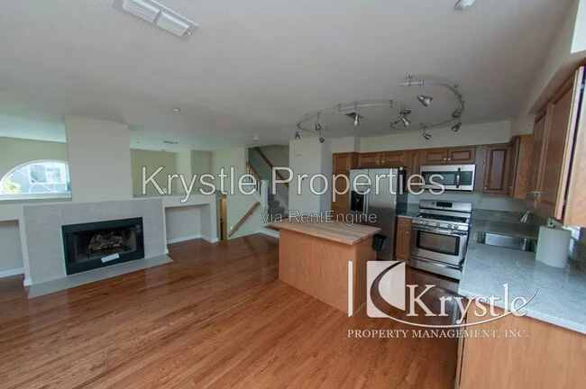 496 E E St Benicia, CA 94510 photo 4