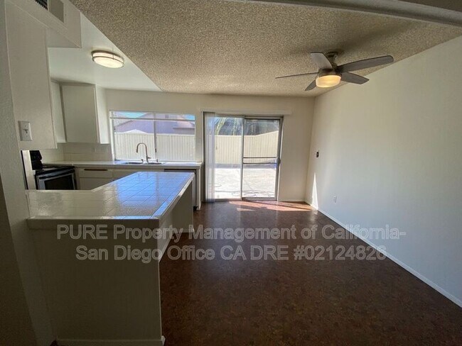 3066 Vesuvia Way San Diego, CA 92139 photo 5