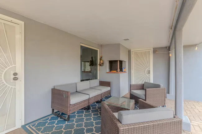 3730 E Kings Ave Phoenix, AZ 85032 photo 4