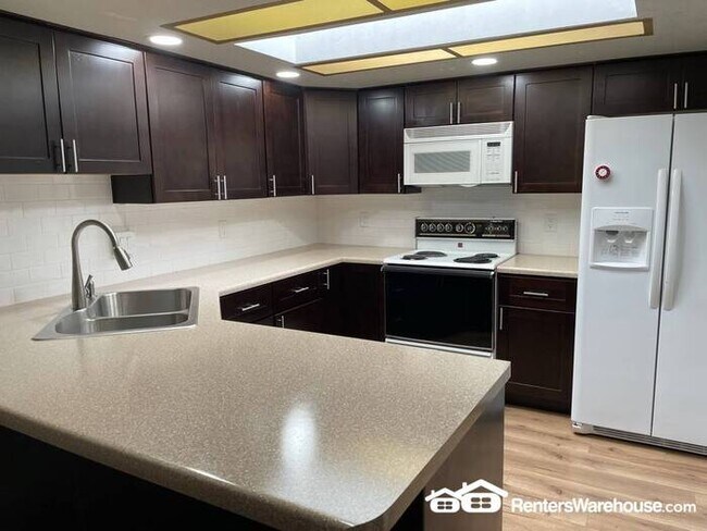 2525 E Villa Theresa Dr Phoenix, AZ 85032 photo 3