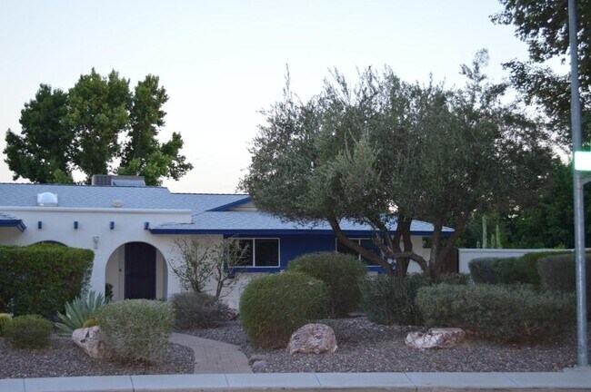 1501 E Fairfield St