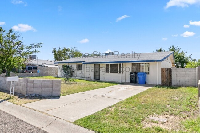 18063 N Villa Rita Dr Phoenix, AZ 85032 photo 2