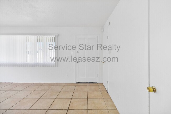 18063 N Villa Rita Dr Phoenix, AZ 85032 photo 4