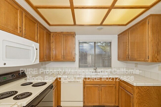 2102 Chianti Dr Santa Rosa, CA 95403 photo 4