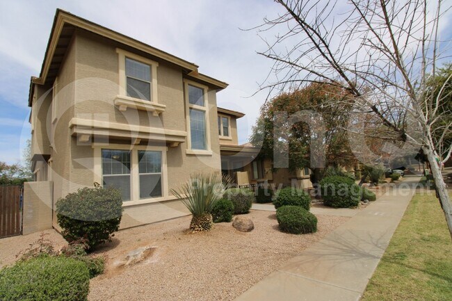 1876 S Sinova Ave Gilbert, AZ 85295 photo 4