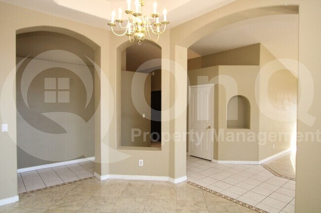 1350 W Stacey Ln Tempe, AZ 85284 photo 4