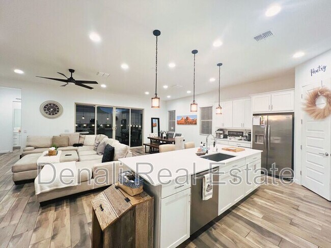 4325 E Austin Dr Gilbert, AZ 85296 photo 2