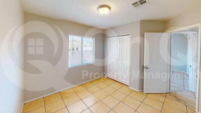 9011 S 8th Pl Phoenix, AZ 85042 photo 5