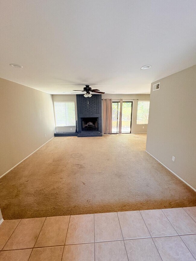 10381 Crosscreek Terrace San Diego, CA 92131 photo 2