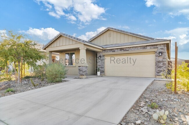 8828 S 167th Ln Goodyear, AZ 85338 photo 2
