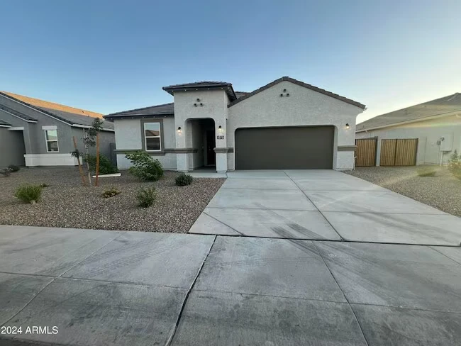 1575 E Lardner Dr Casa Grande, AZ 85122 photo 2